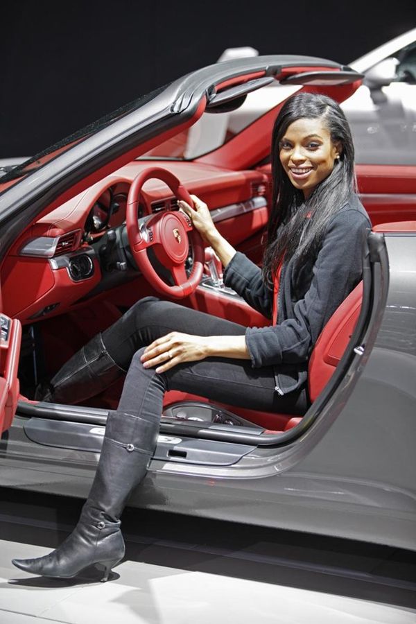 Super Car Beautiful Girls in New York Auto Show 2012 1n Super Car Beautiful Girls in New York Auto Show 2012 1n
